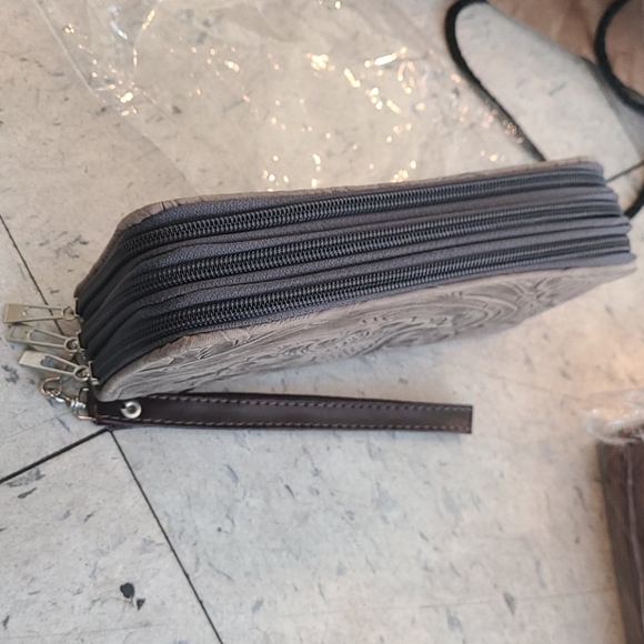 Wallet - Picture 3 of 3